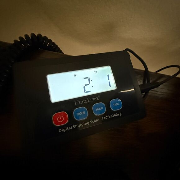 VTG MCM Green Glass Wine Decanter Embossed Grapes Vines Leaves and Stopper - Picture 8 of 8